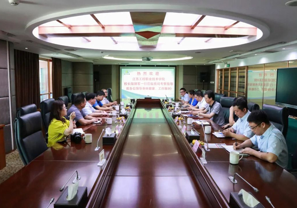 �У����������\�˲����B(y��ng)�����K�н��O(sh��)�c���K�����I(y��)���g(sh��)�W(xu��)Ժ�����_չУ���������