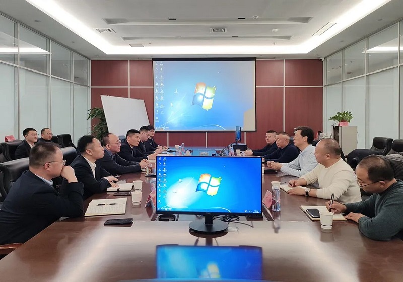 蘇中集團總裁陳永明率隊到河北盛邦集團進行“總對總”交流座談
